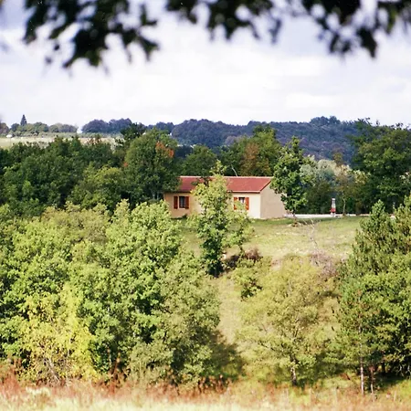 Holiday Home In Salignac With Pool & Views, Cleaning Included * Salignac Eyvigues